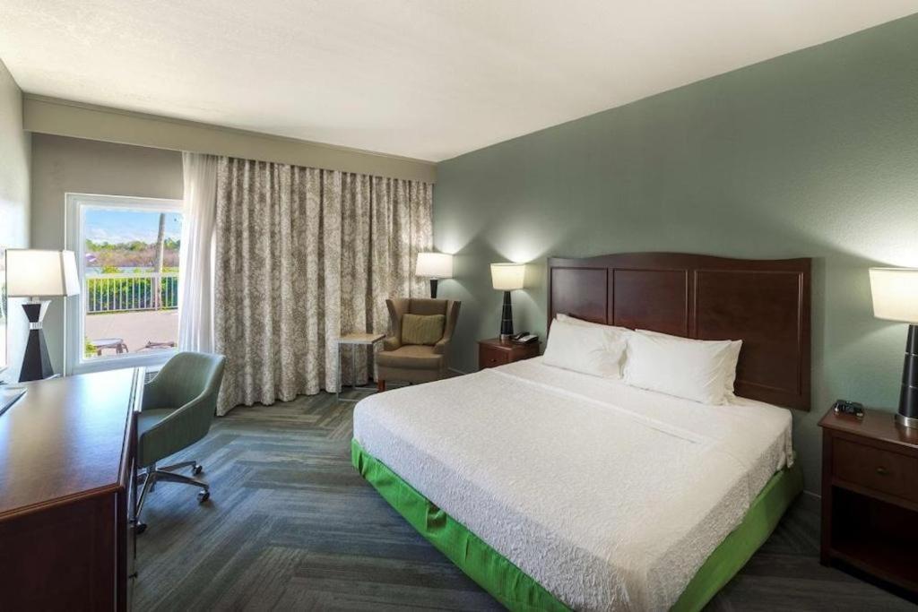 Holiday Inn Express Hotel & Suites Port Charlotte Dış mekan fotoğraf